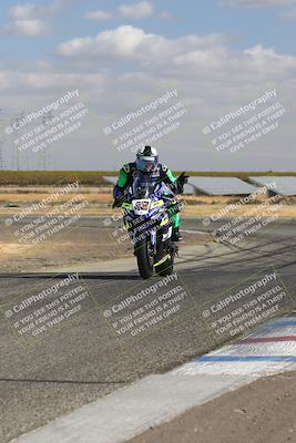 media/Nov-03-2024-TrackDaz (Sun) [[44580f4982]]/B Group/1220pm (Wheelie Bump)/